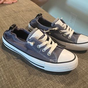 Converse Women's chuck Taylor slip on. Like new, worn one time.